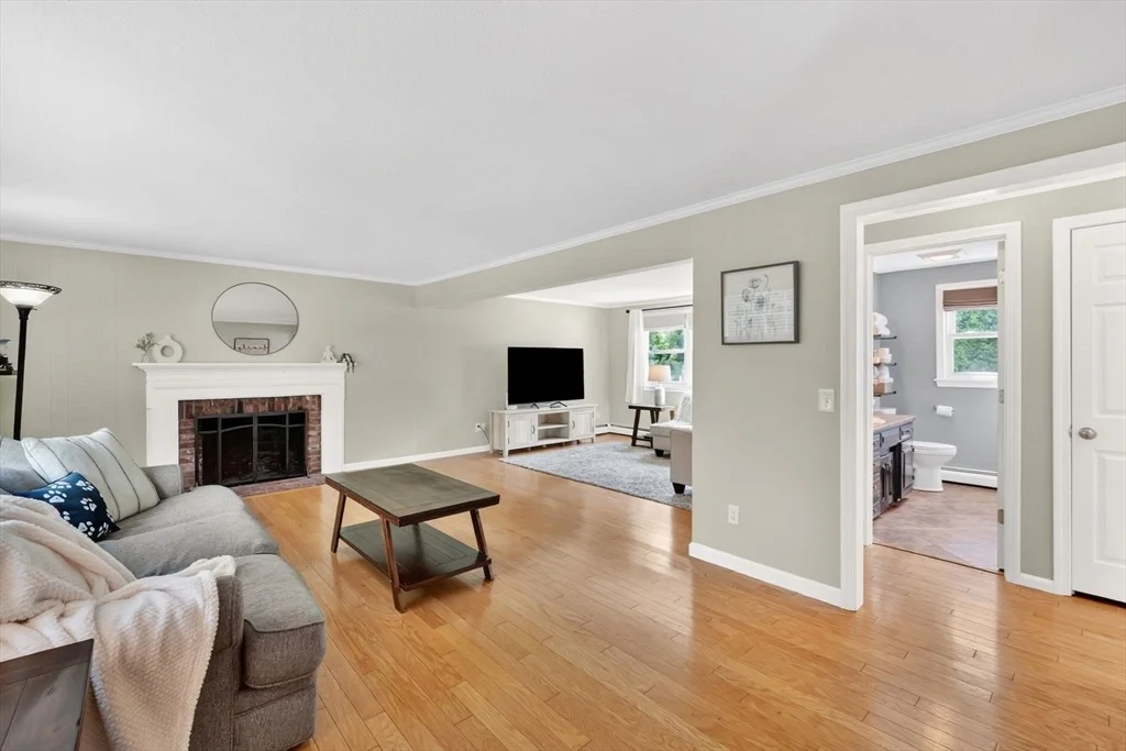 Photo of 51 Lantern Ln