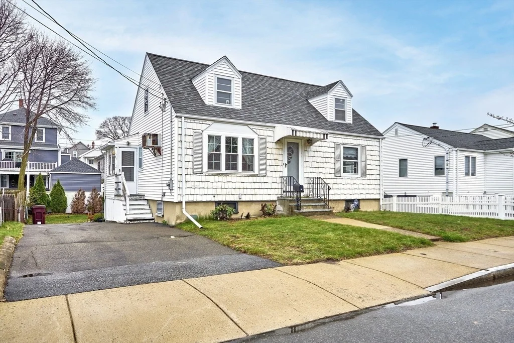 Photo of 32 Abbott Ave