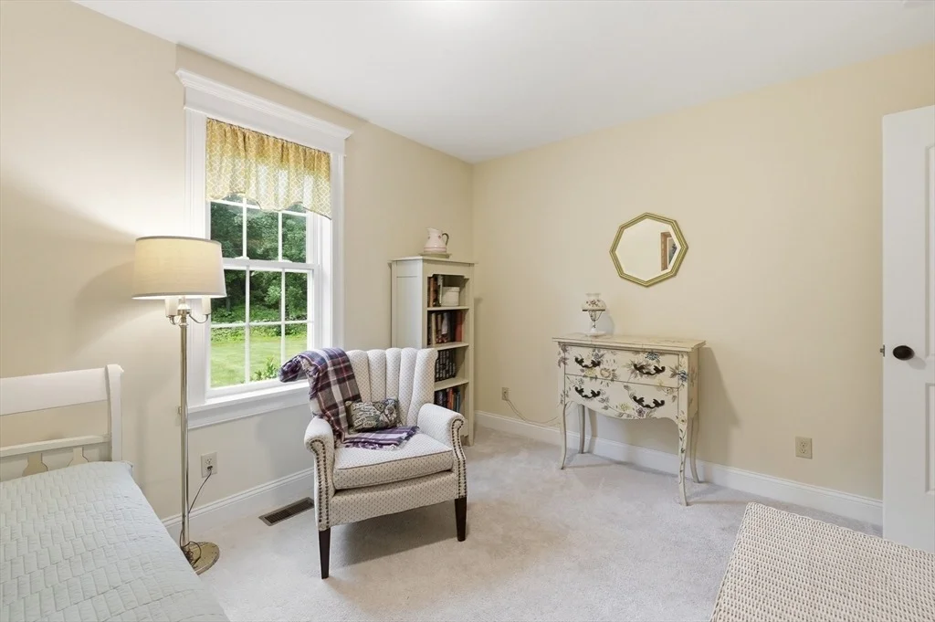 Photo of 215 Sarty Rd