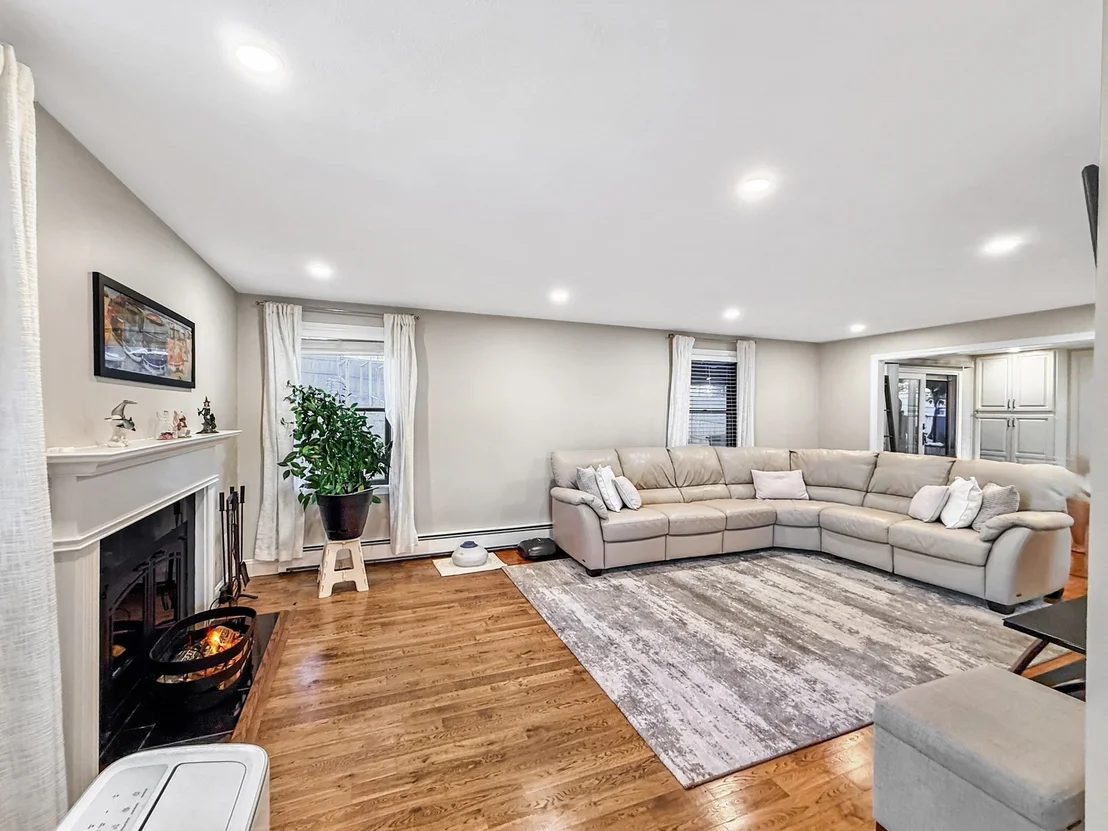 Photo of 59 Maplewood Rd