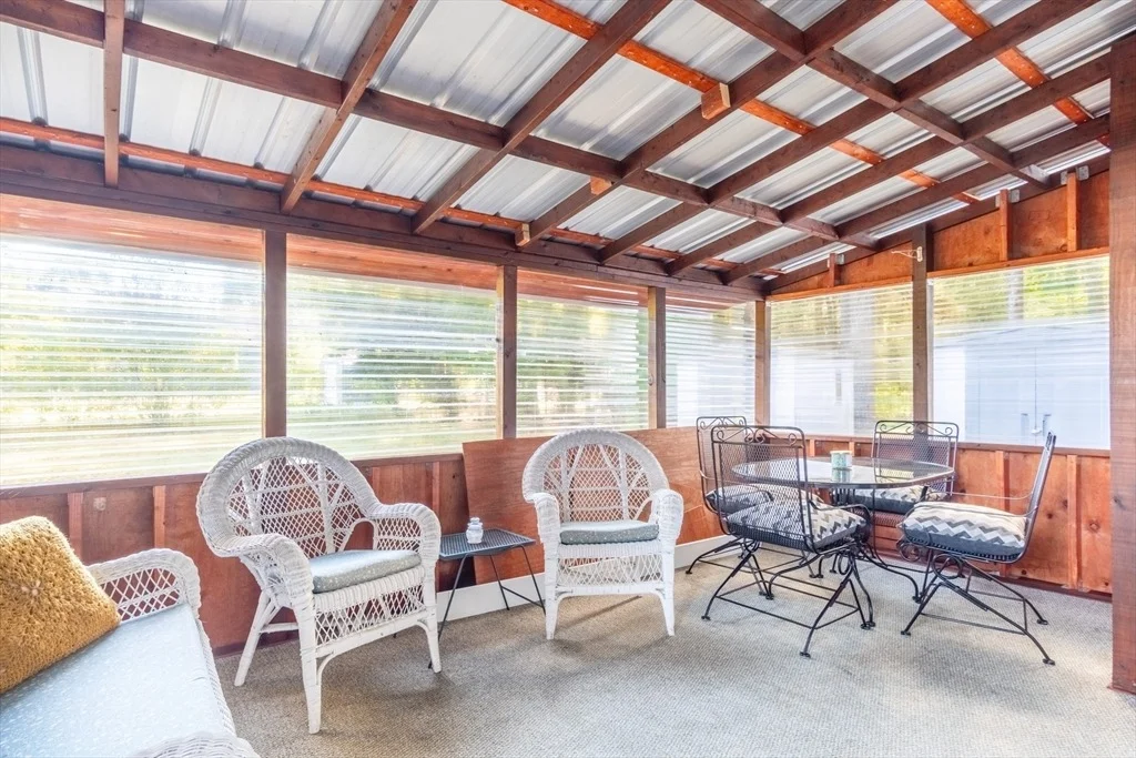 Photo of 21 Meadowlark Ln