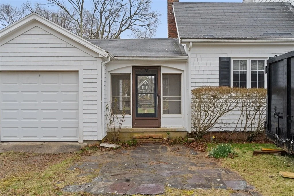 Photo of 11 Maple Ave