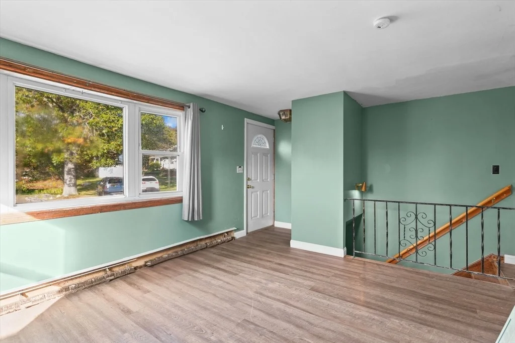Photo of 46 Staaf Rd