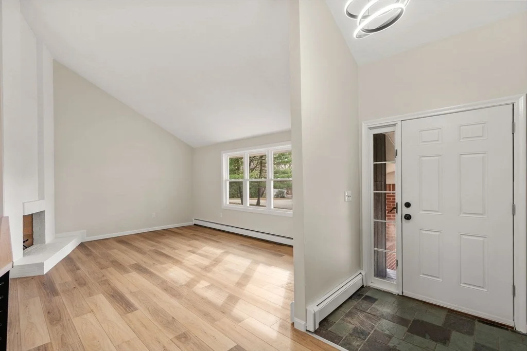 Photo of 9 Scenic Ave