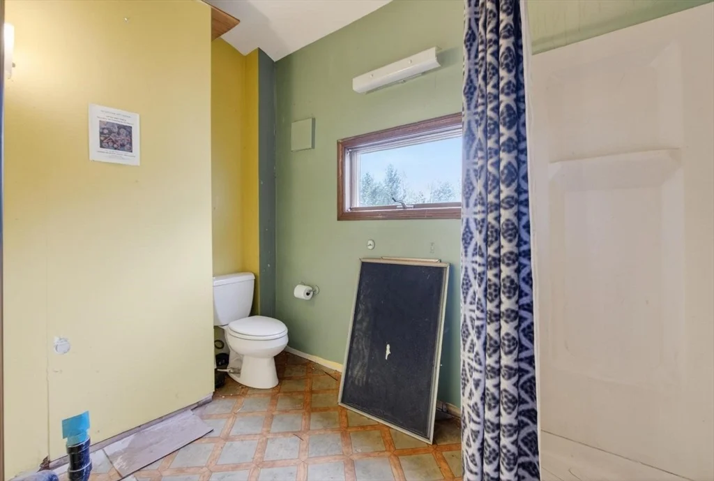Photo of 1673 Petersham Rd