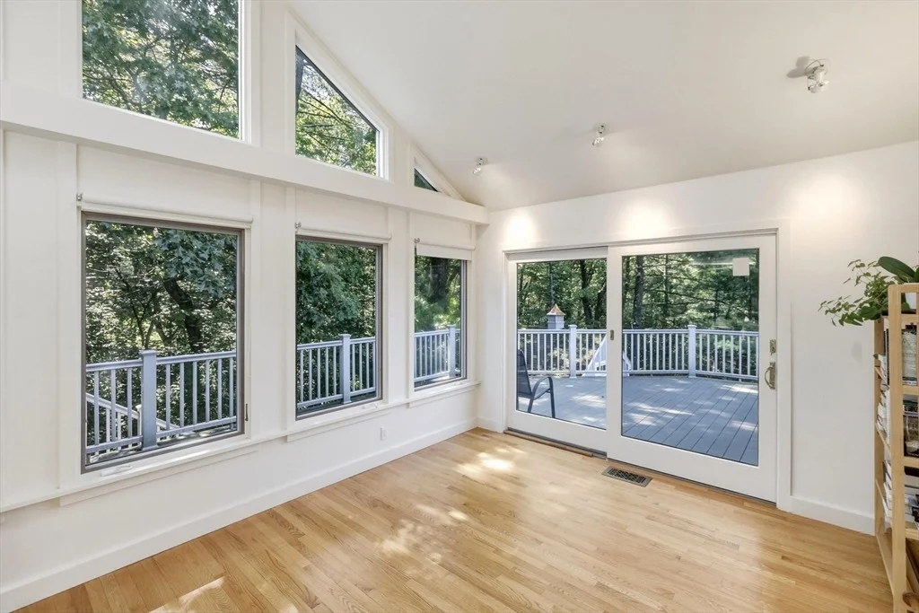Photo of 10 Cortland Dr