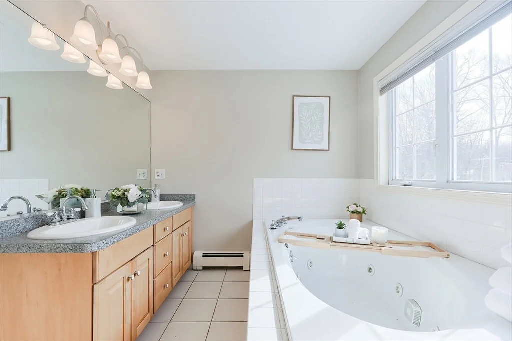 Photo of 8 Empire Dr