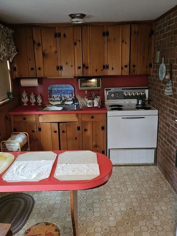 Photo of 26 Pine Tree Road