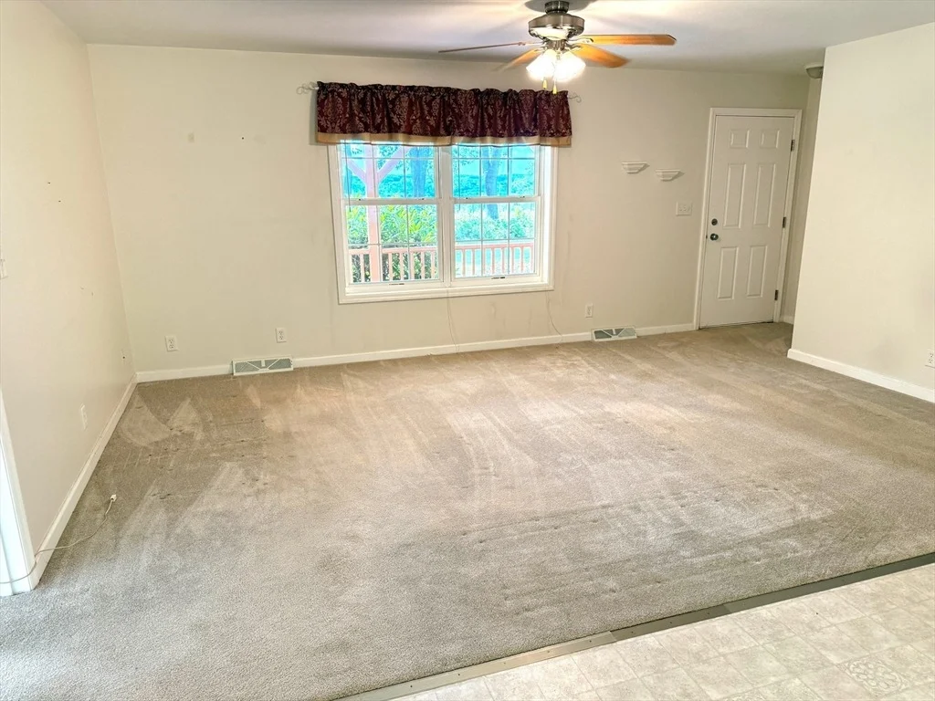 Photo of 330 Root Rd