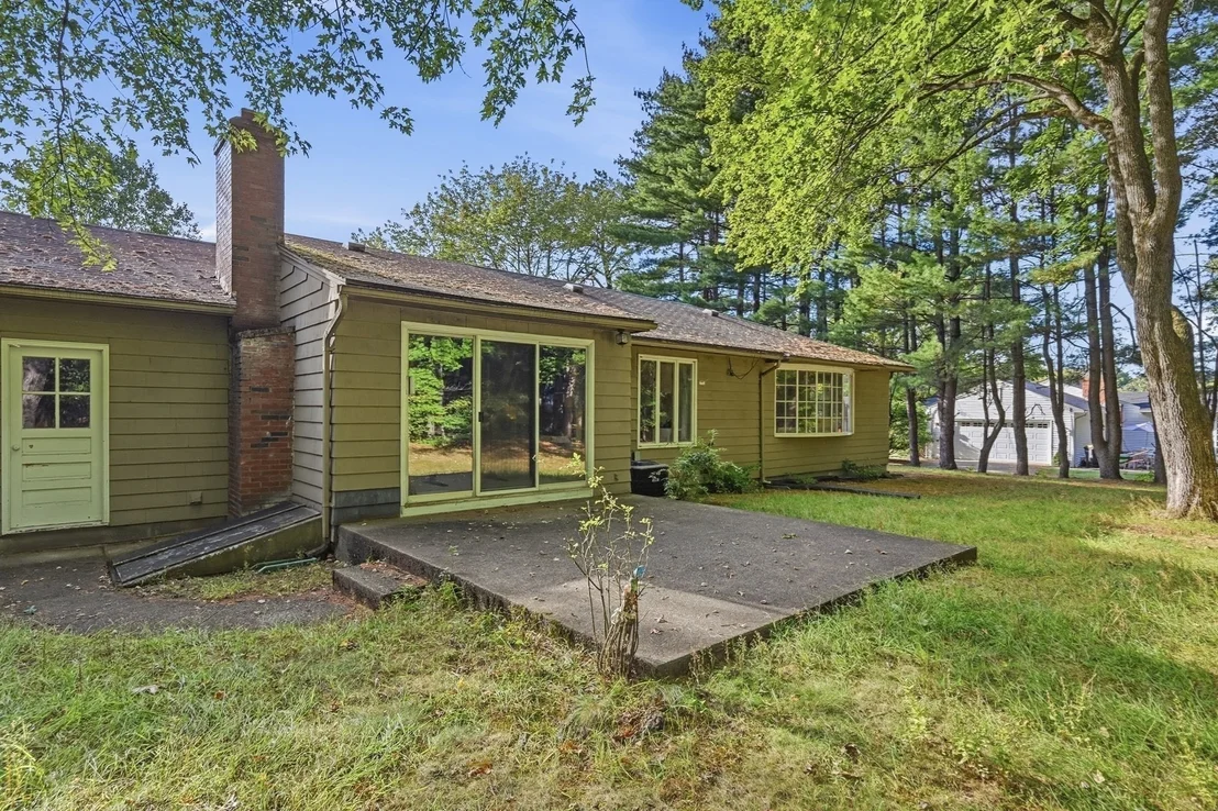 Photo of 185 Redfern Dr