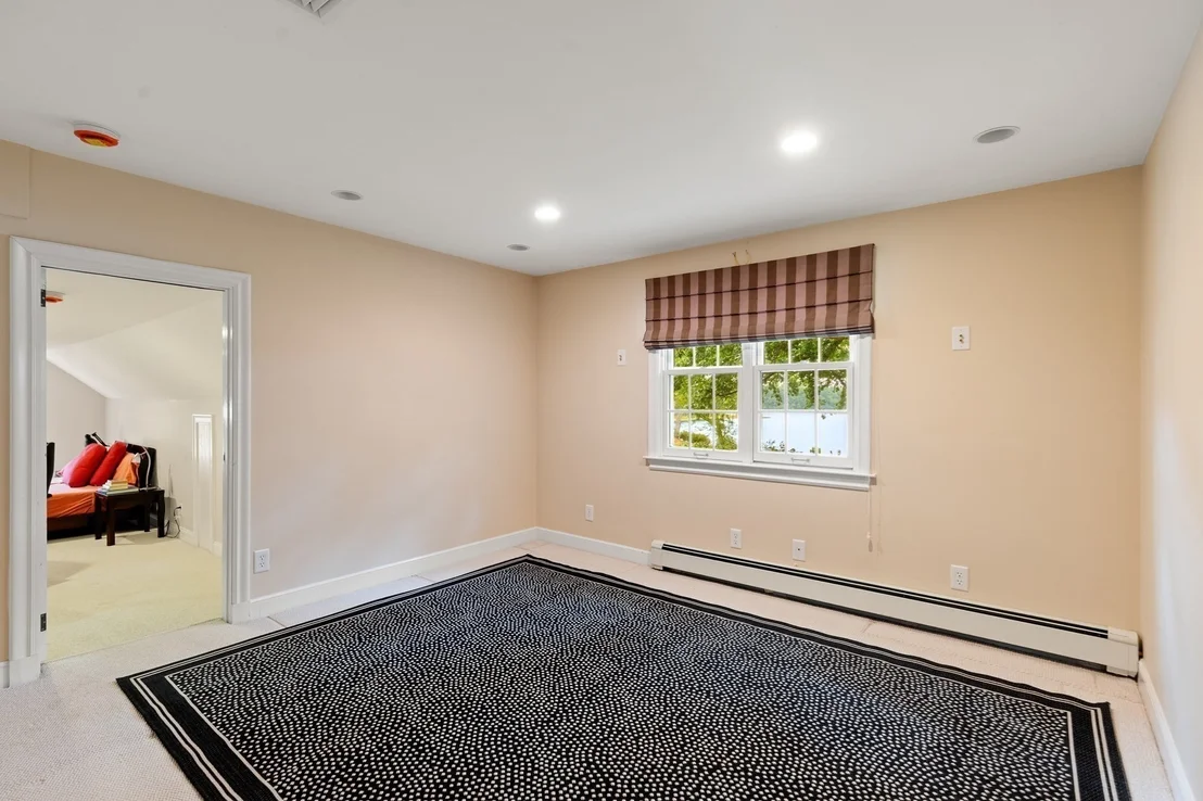 Photo of 48 Locksley Rd