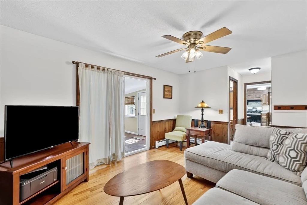 Photo of 6 Ladd Ln