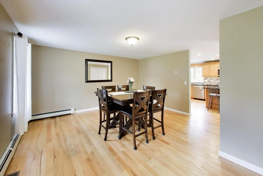 Photo of 24 Meadow Ln