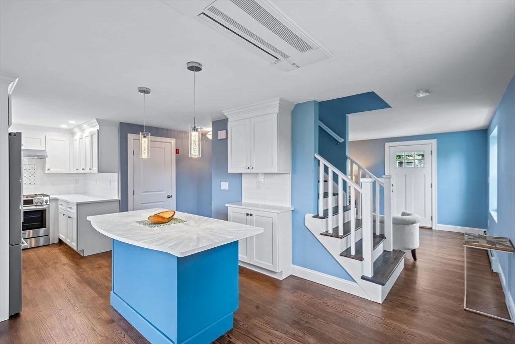 Photo of 61 Tupper Ave