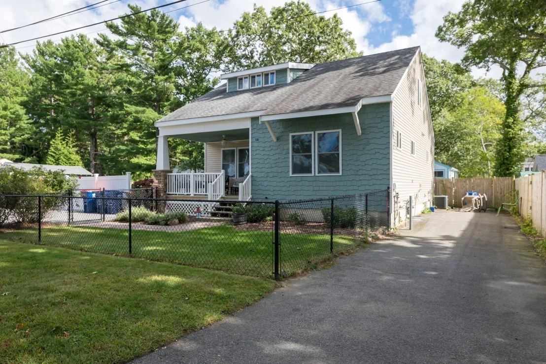Photo of 18 Elmwood St