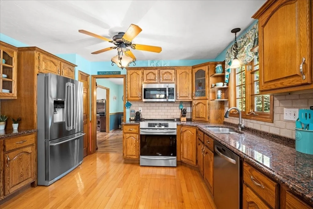 Photo of 27 Crestview Dr