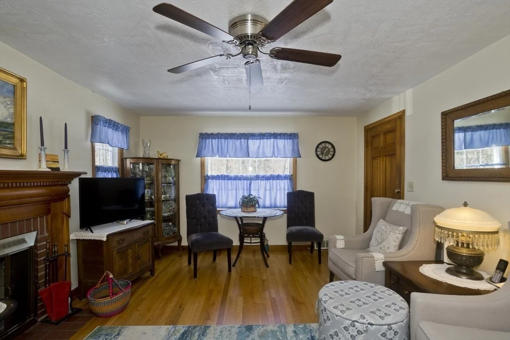 Photo of 854 Grayson Dr