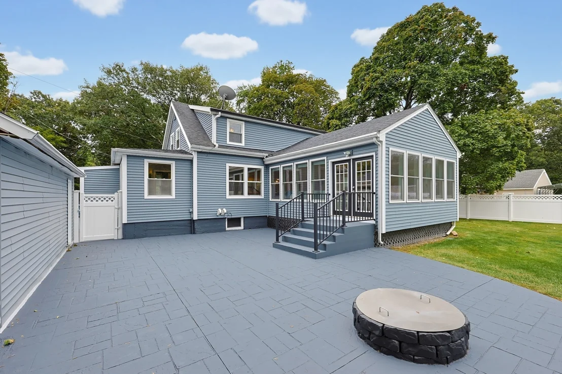 Photo of 38 Dexter Ave.