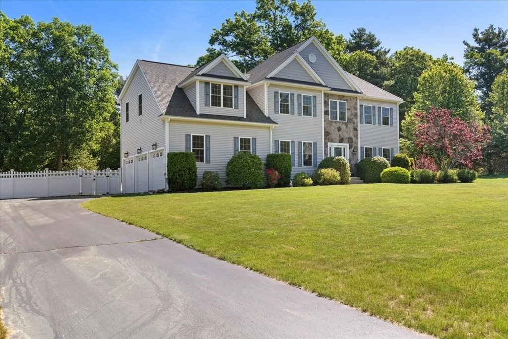 Photo of 71 Silver Fox Rd