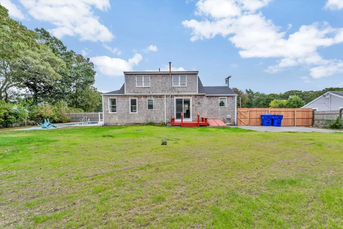 Photo of 7 Queens Bay Ln