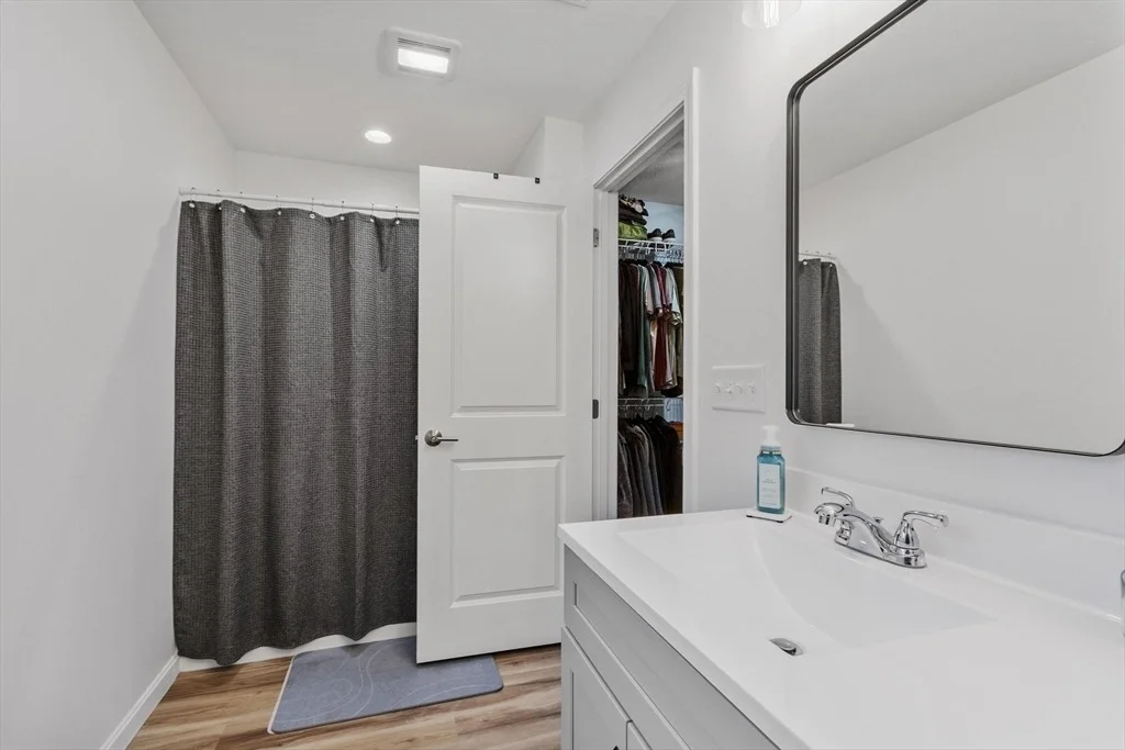 Photo of 40 Doyle Ave