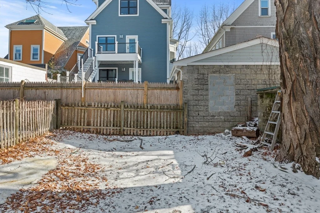 Photo of 15 Willow Ave