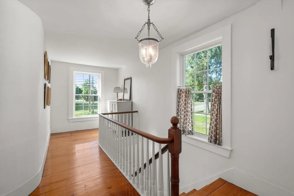 Photo of 339 Boston Rd