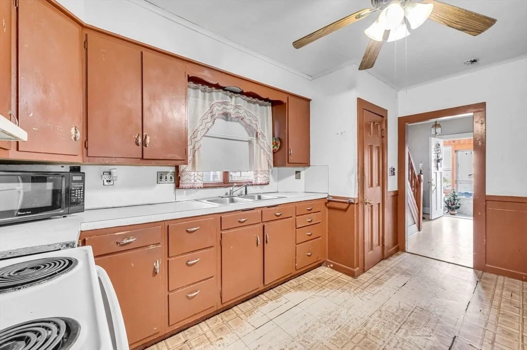Photo of 76 Howard St