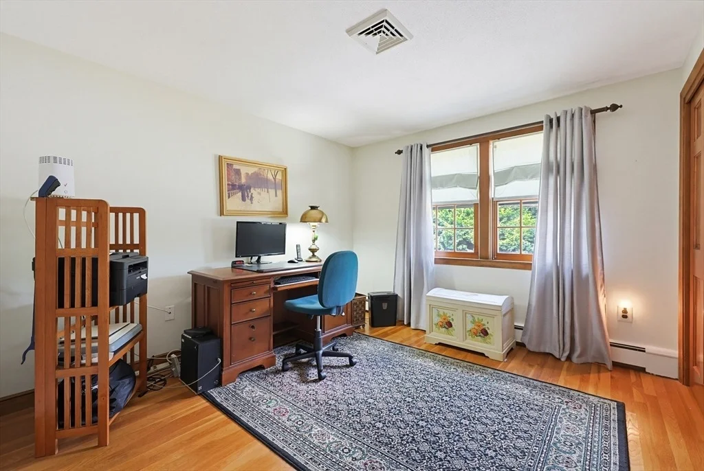 Photo of 3 Suffolk Dr