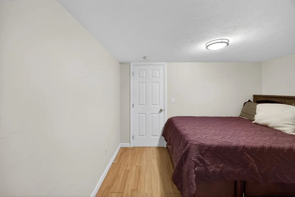 Photo of 43 Mohawk Dr