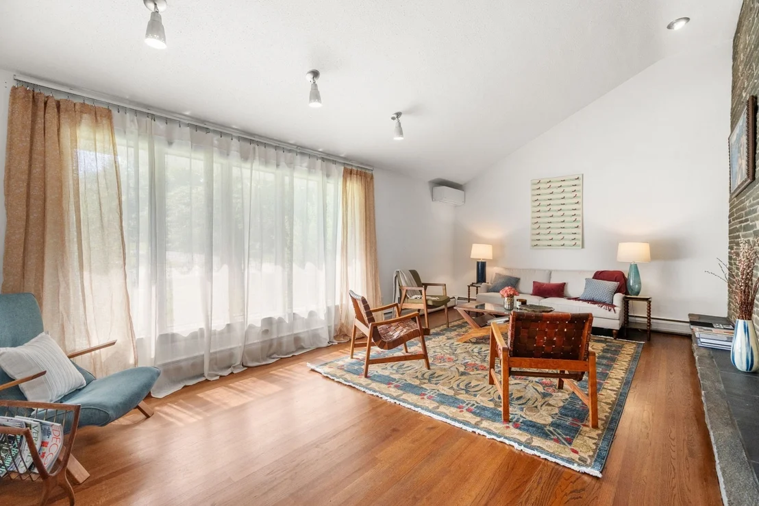 Photo of 326 Williams
