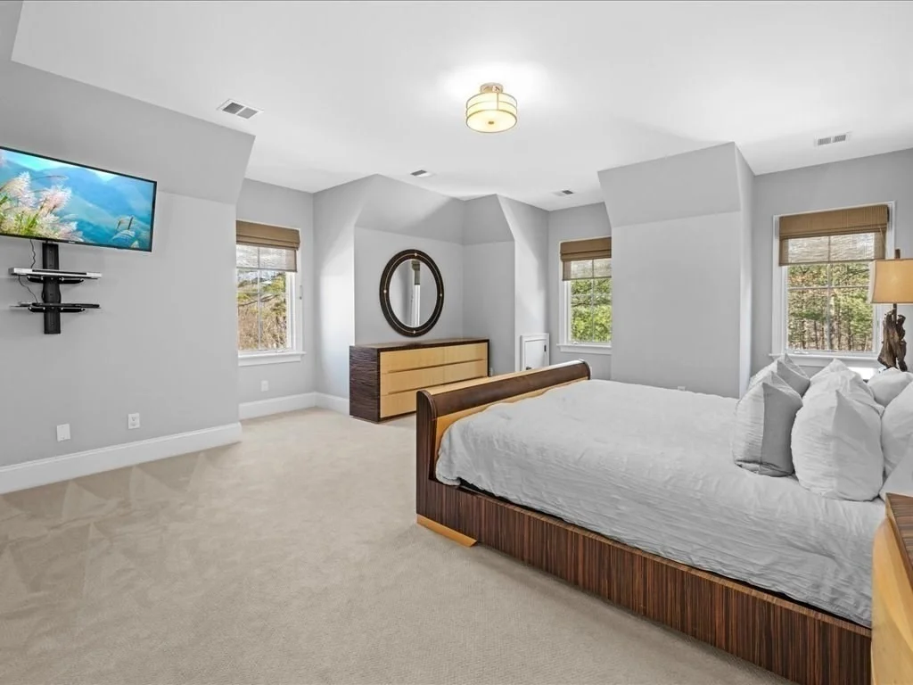 Photo of 2 Copperbeech Circle