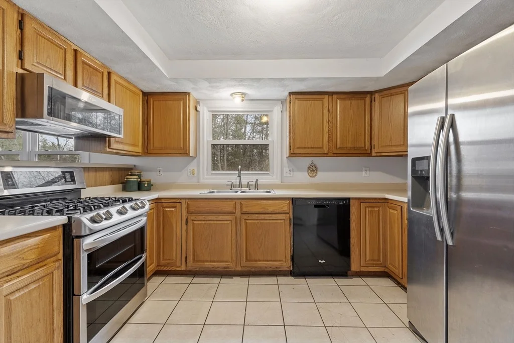 Photo of 27 Merrimac Dr
