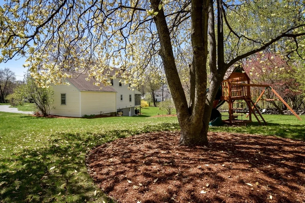 Photo of 15 Maple Lane