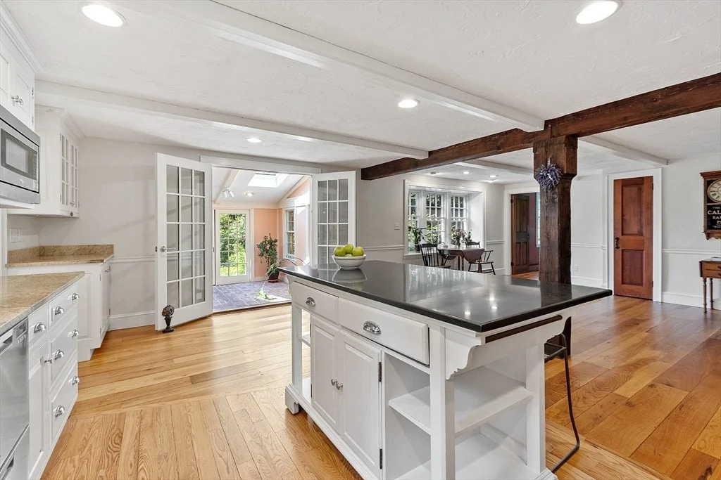 Photo of 159 West Bare Hill Rd
