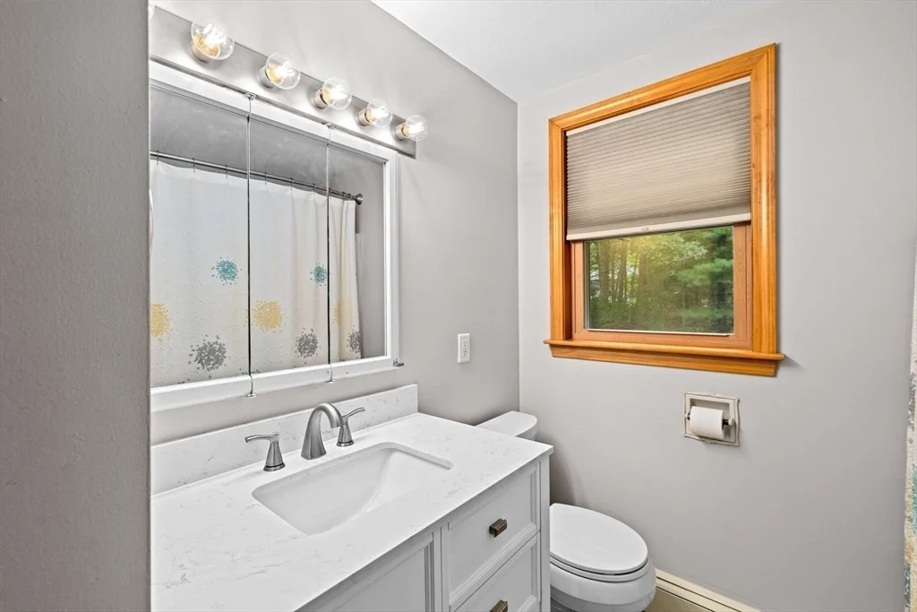 Photo of 109 Thayer Dr