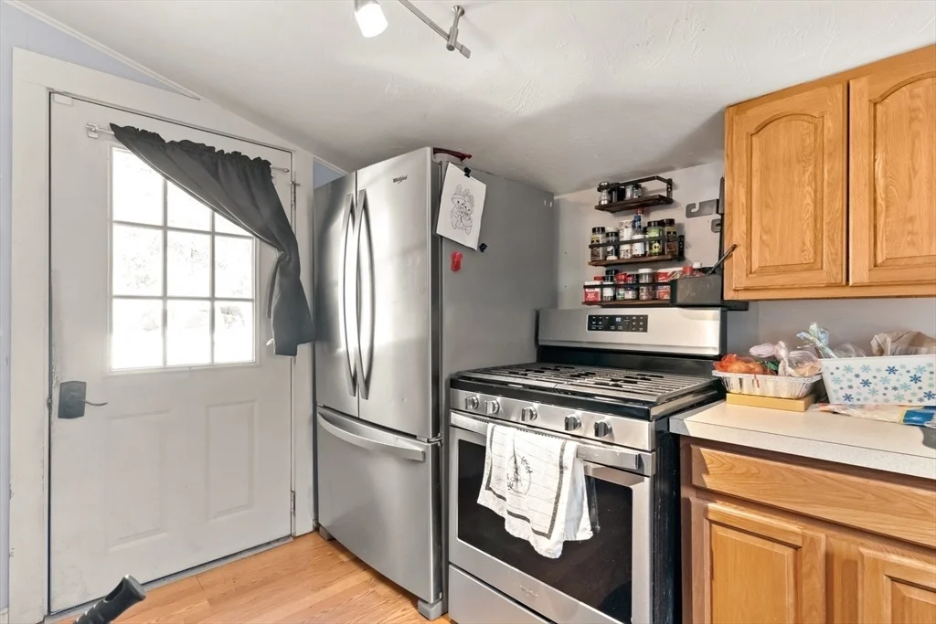 Photo of 548 Delano Rd