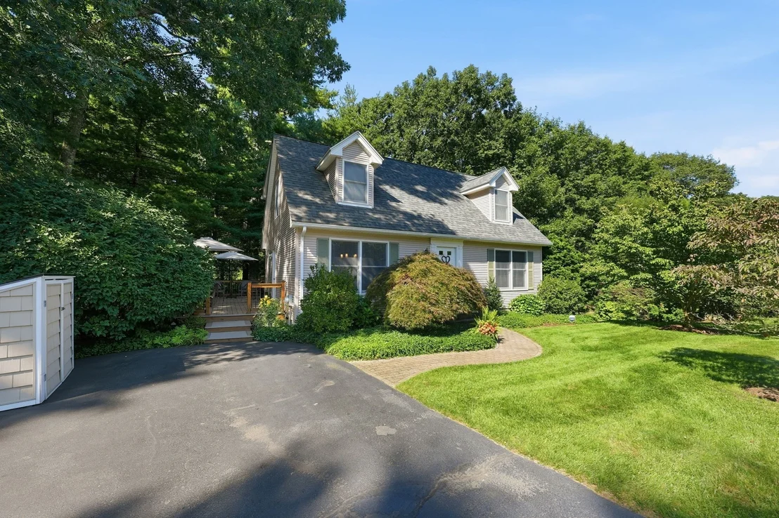 Photo of 11 Stephanie Cir