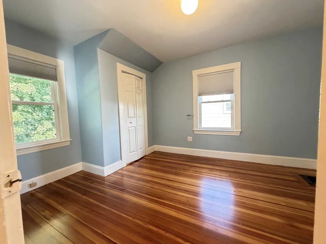 Photo of 17 Russell Rd