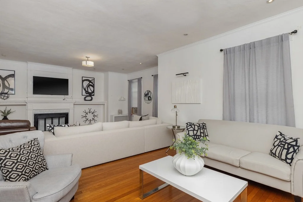 Photo of 16 Logan St