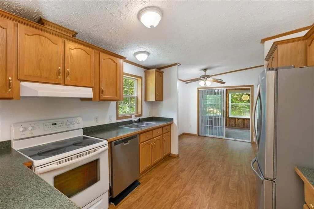Photo of 98 Hurricane Rd