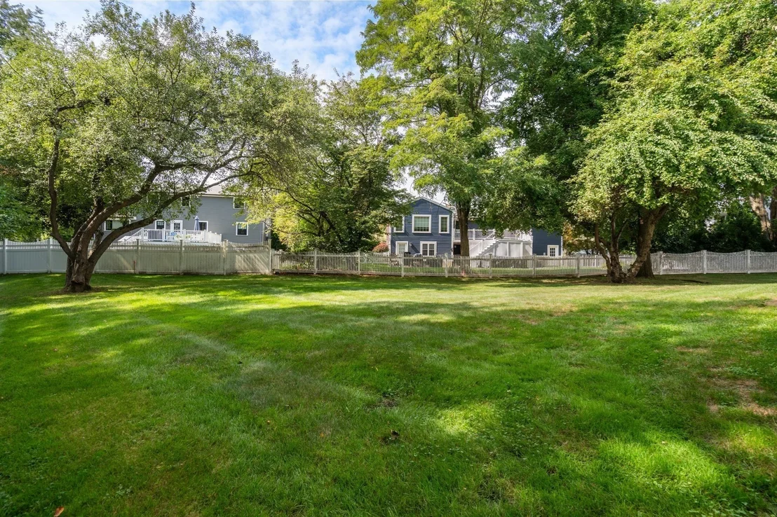 Photo of 43 Meredith Circle