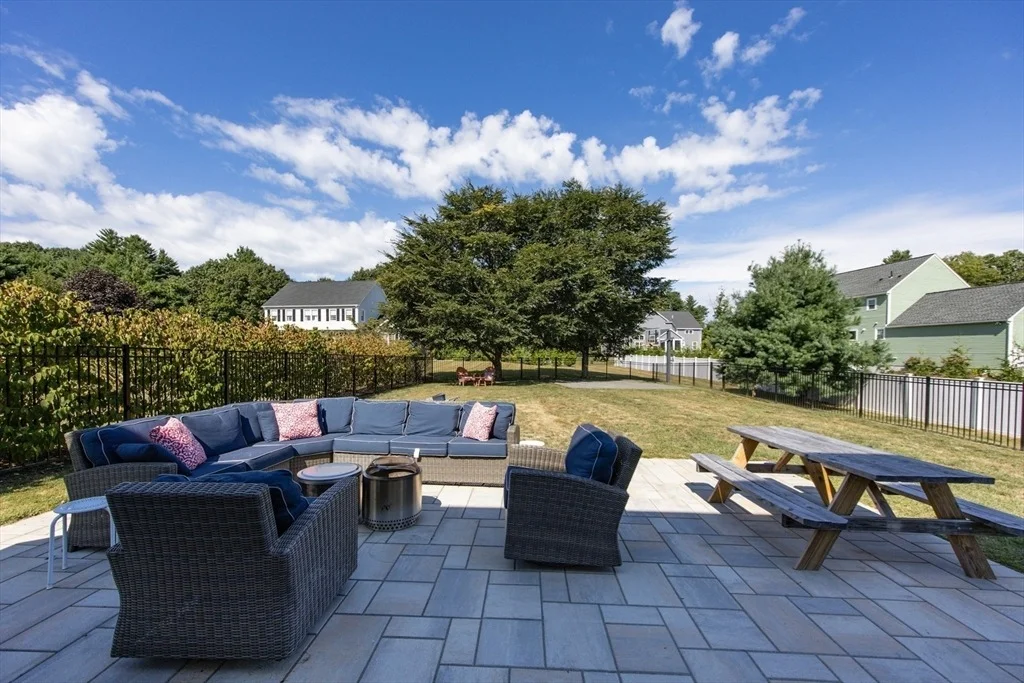 Photo of 7 Lone Oak Circle