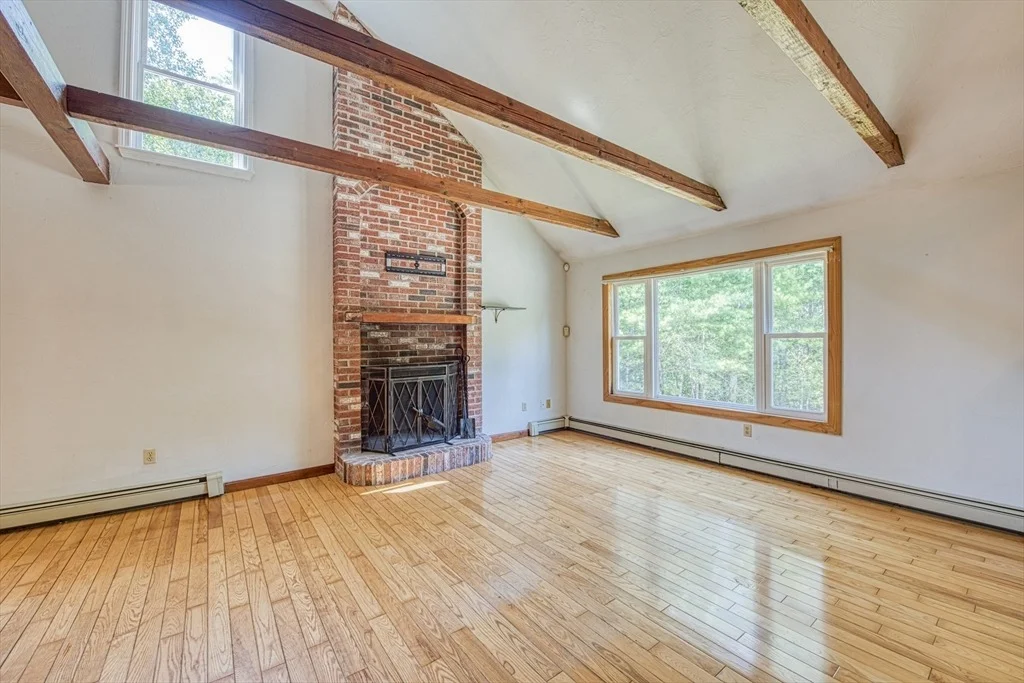 Photo of 6 Daniel Dr