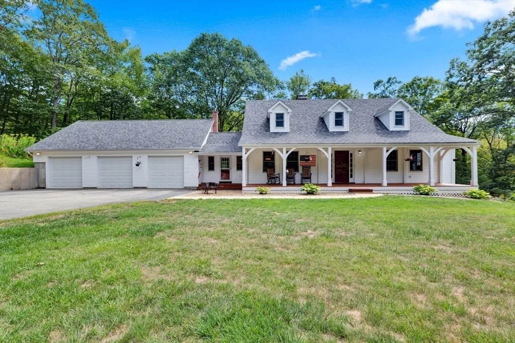 Photo of 170 Thresher Rd.