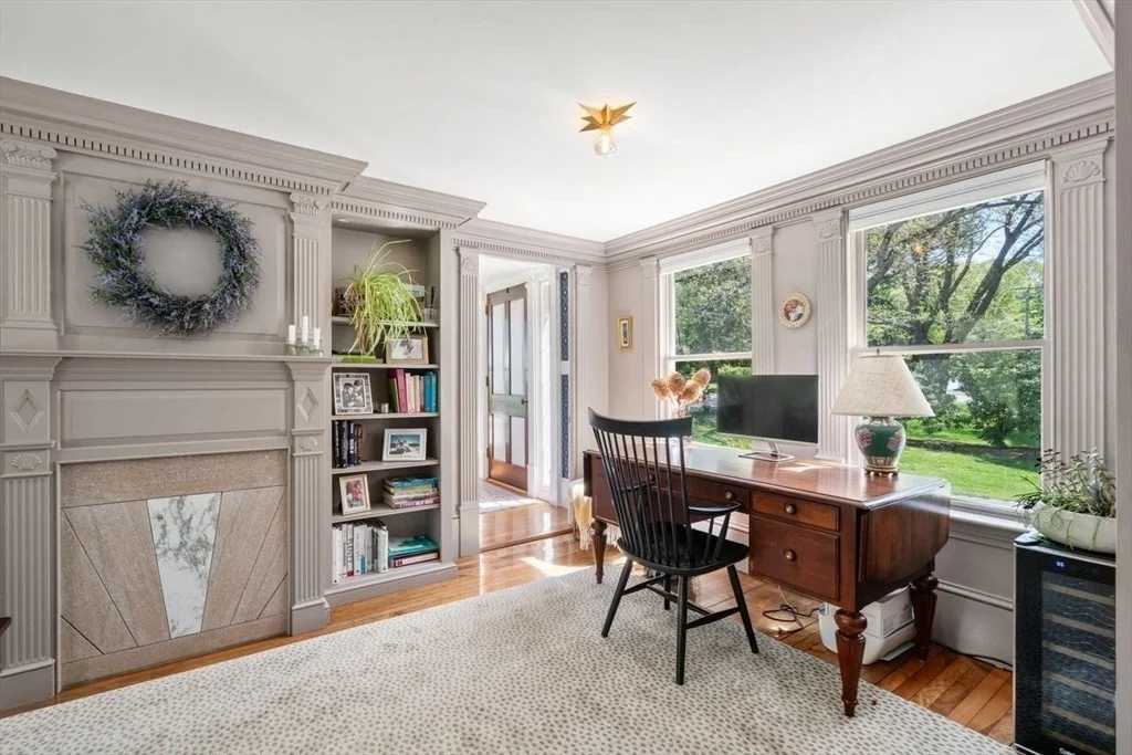 Photo of 979 Summer Street