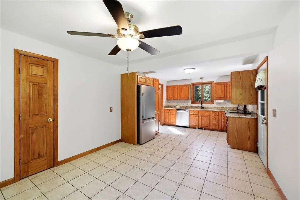 Photo of 705 General Knox Rd