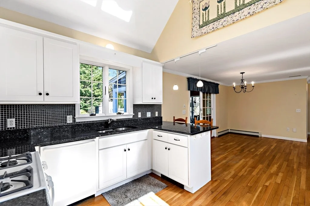 Photo of 120 Stonehenge Dr
