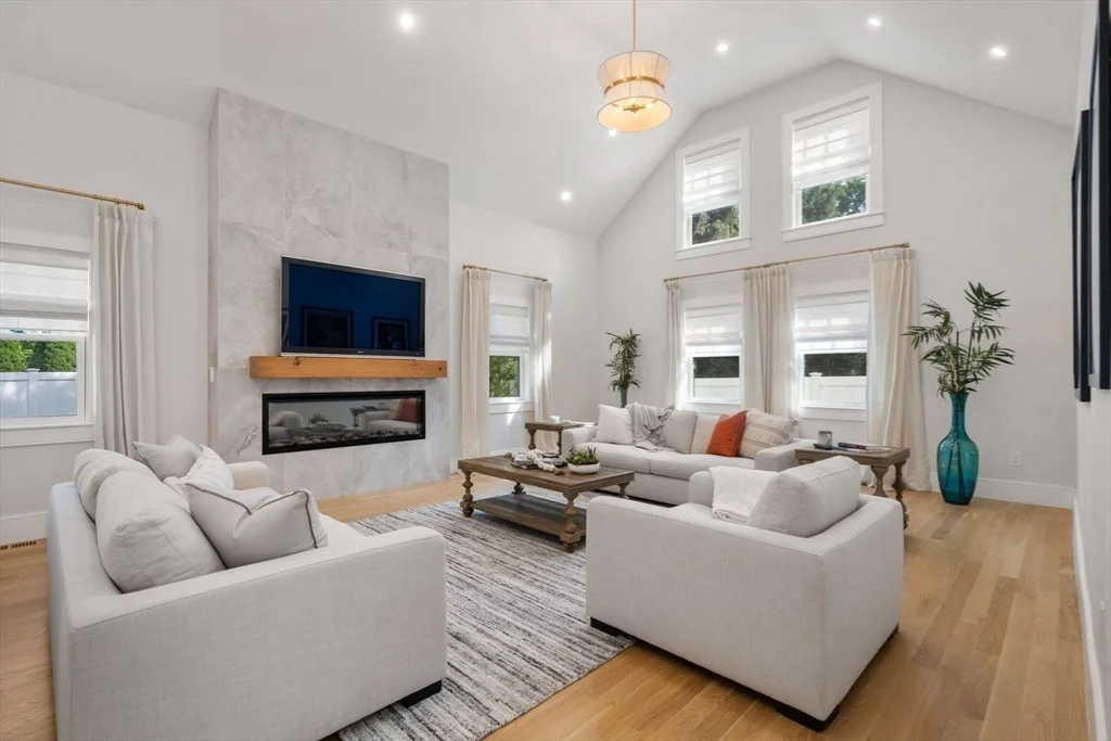 Photo of 265 Weston Rd