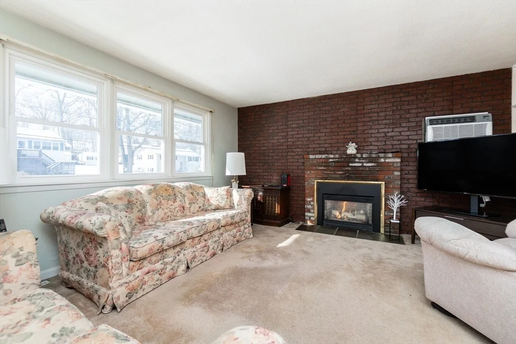 Photo of 20 Cornell Dr